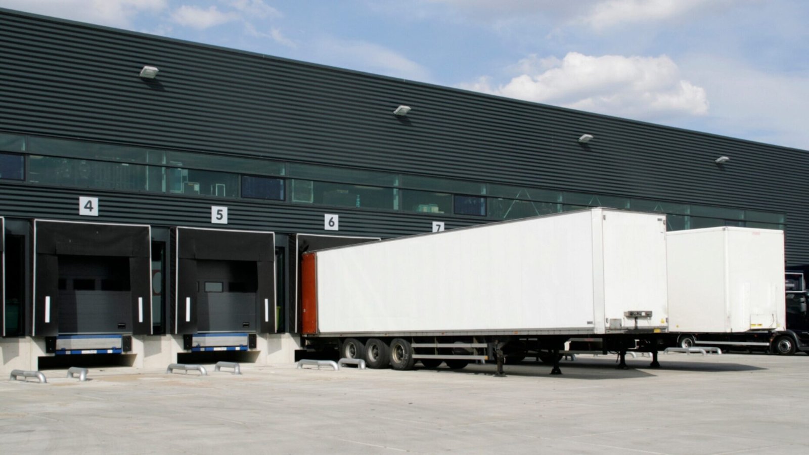 Cold Storage Warehouse Construction Contractor in Saudi Arabia